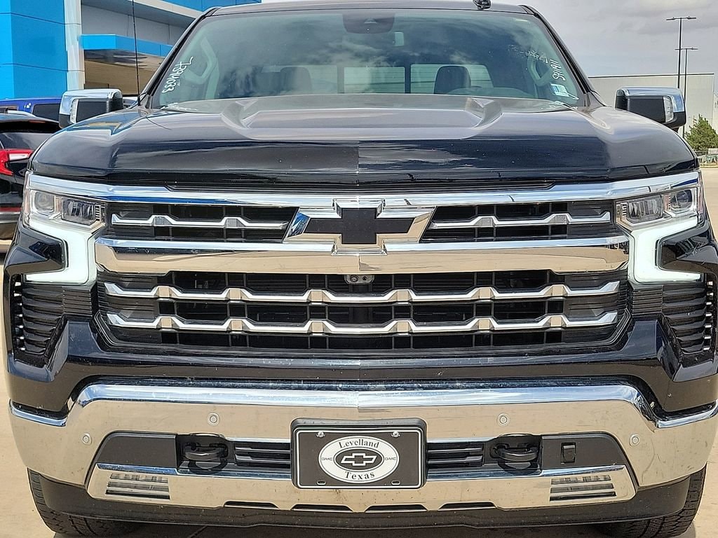 2025 Chevrolet Silverado 1500 LTZ - Photo 9
