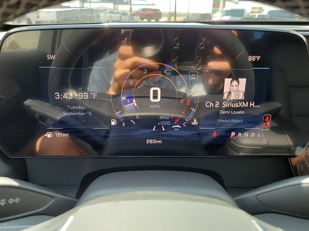2027 Chevrolet Traverse LT - Photo 34