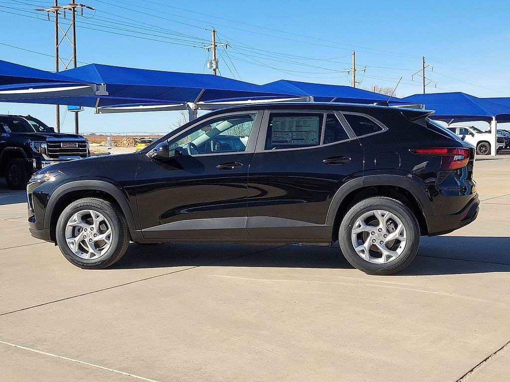 New 2026 Chevrolet Trax LS SUV