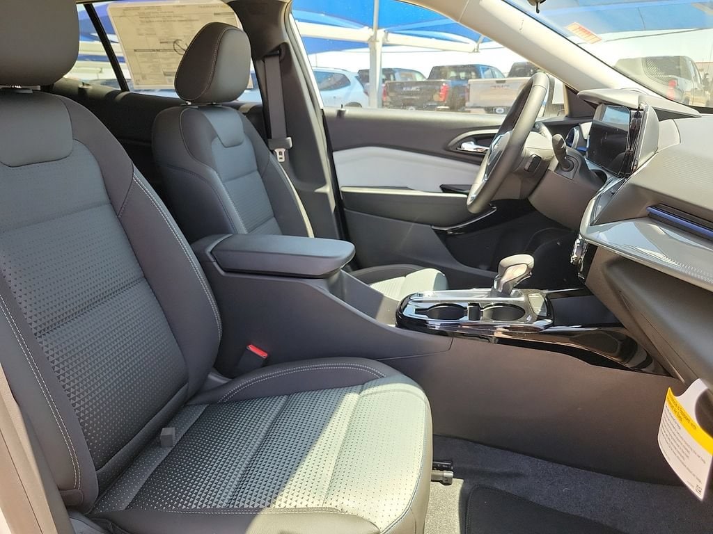 2026 Chevrolet Trax LT - Photo 24