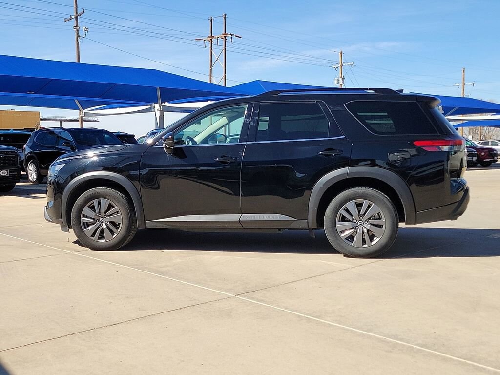 Used 2025 Nissan Pathfinder SV SUV