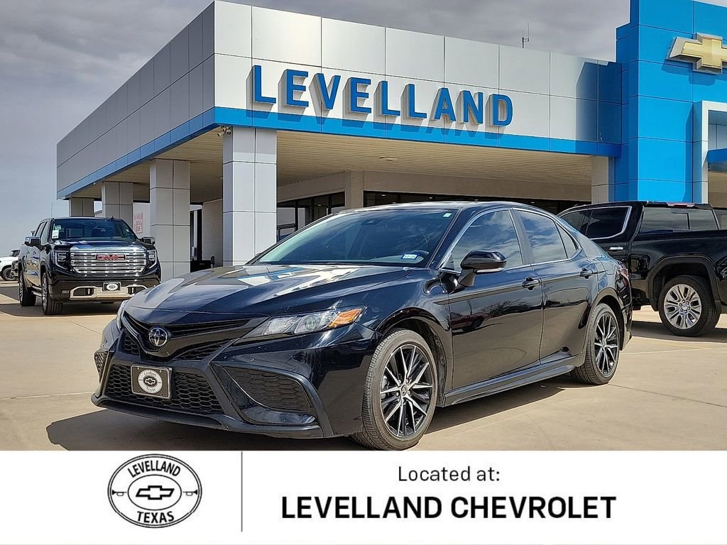 Used 2024 Toyota Camry SE Sedan