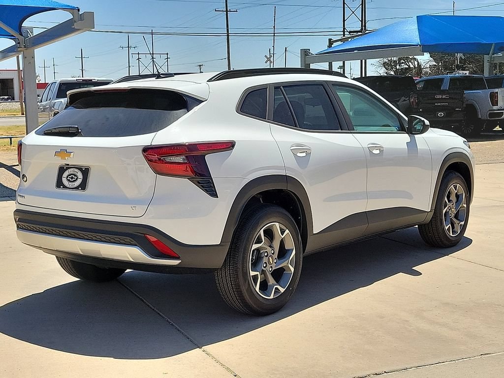 2026 Chevrolet Trax LT - Photo 6