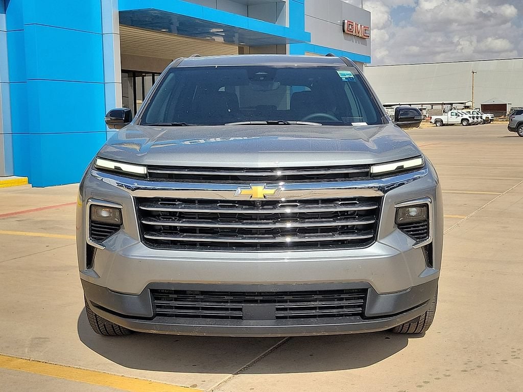 2027 Chevrolet Traverse LT - Photo 10