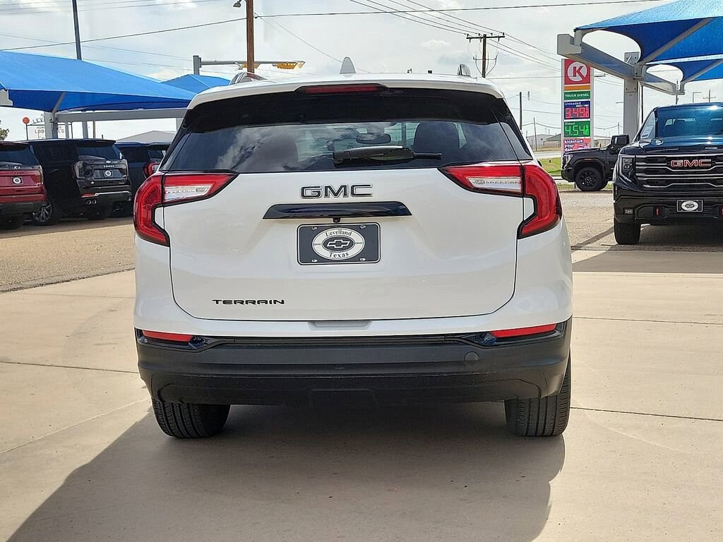 Used 2022 GMC Terrain SLE SUV