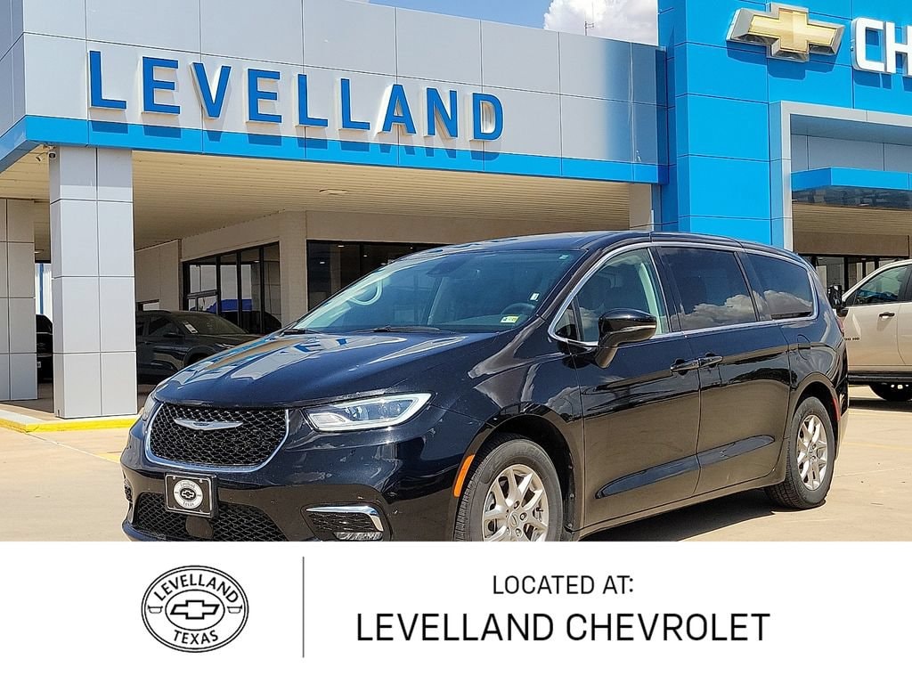 Used 2024 Chrysler Pacifica Touring L Van Passenger Van