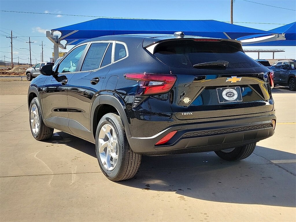New 2026 Chevrolet Trax LS SUV
