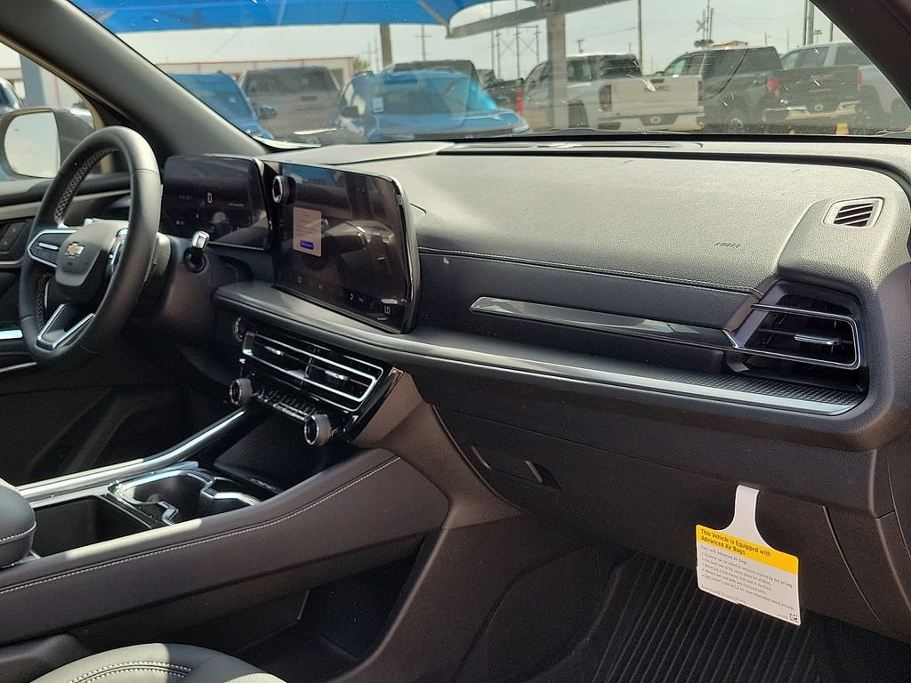2027 Chevrolet Traverse LT - Photo 26