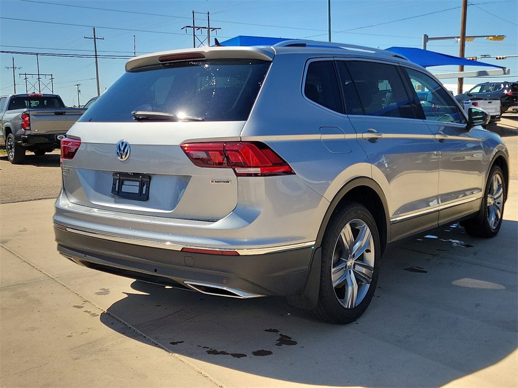 2019 Volkswagen Tiguan SEL Premium photo 3