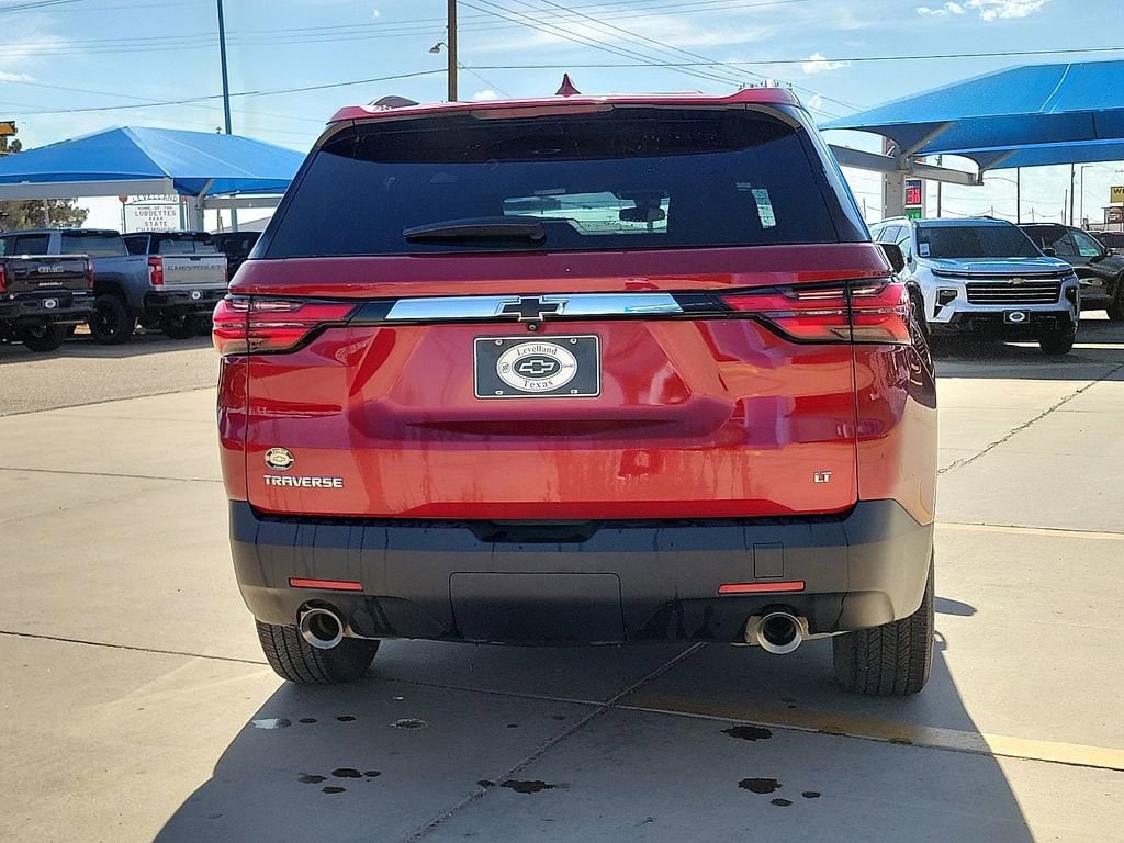 Used 2023 Chevrolet Traverse LT Cloth SUV