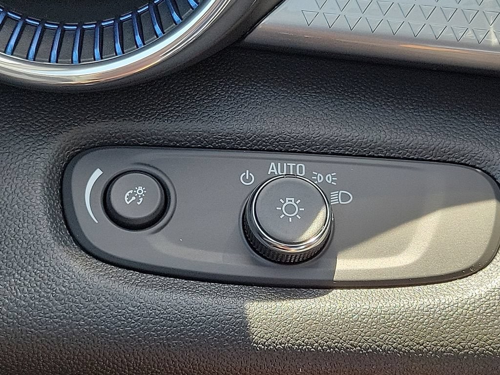 2026 Chevrolet Trax LT - Photo 30