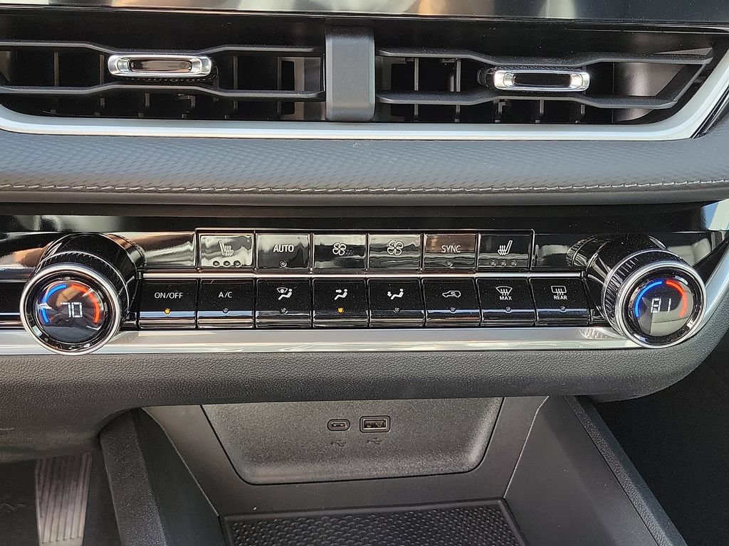 2026 Chevrolet Equinox LT - Photo 22