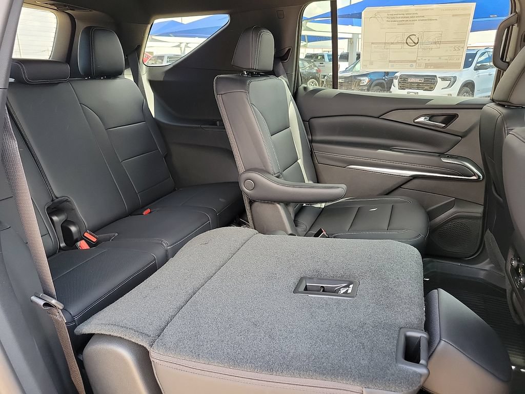 2027 Chevrolet Traverse LT - Photo 25