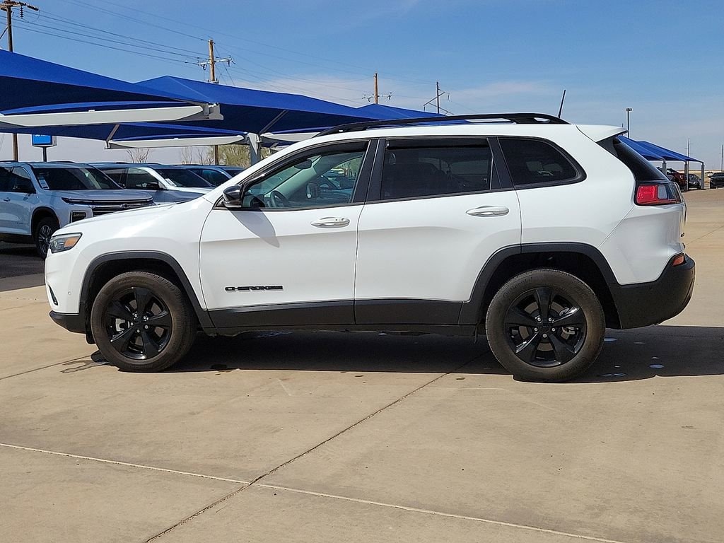 Used 2023 Jeep Cherokee Altitude Lux