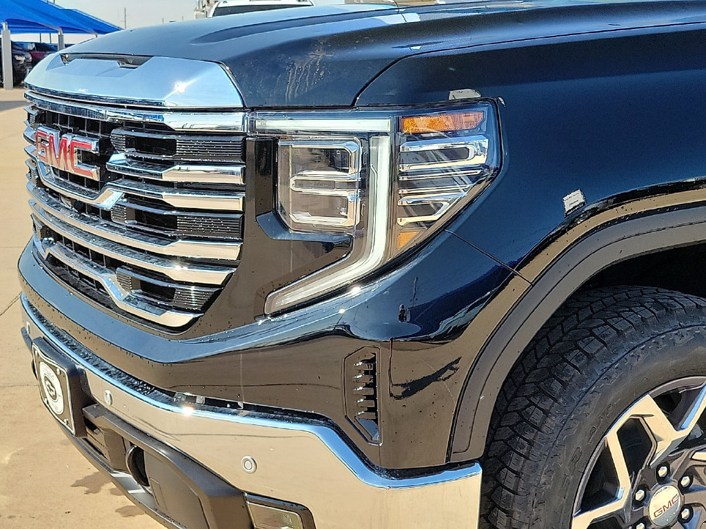 2026 GMC Sierra 1500 SLT - Photo 13