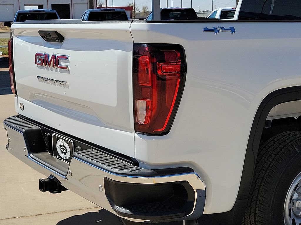 2026 GMC Sierra 1500 Pro - Photo 14