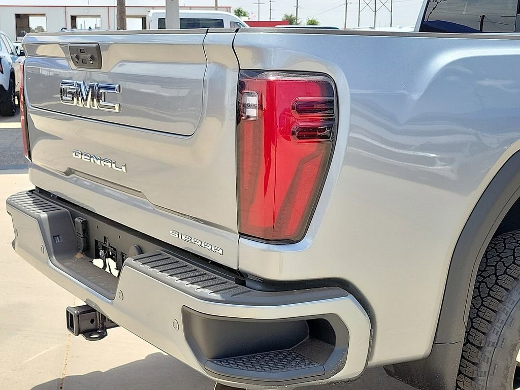 2026 GMC Sierra 2500HD Denali Ultimate - Photo 11