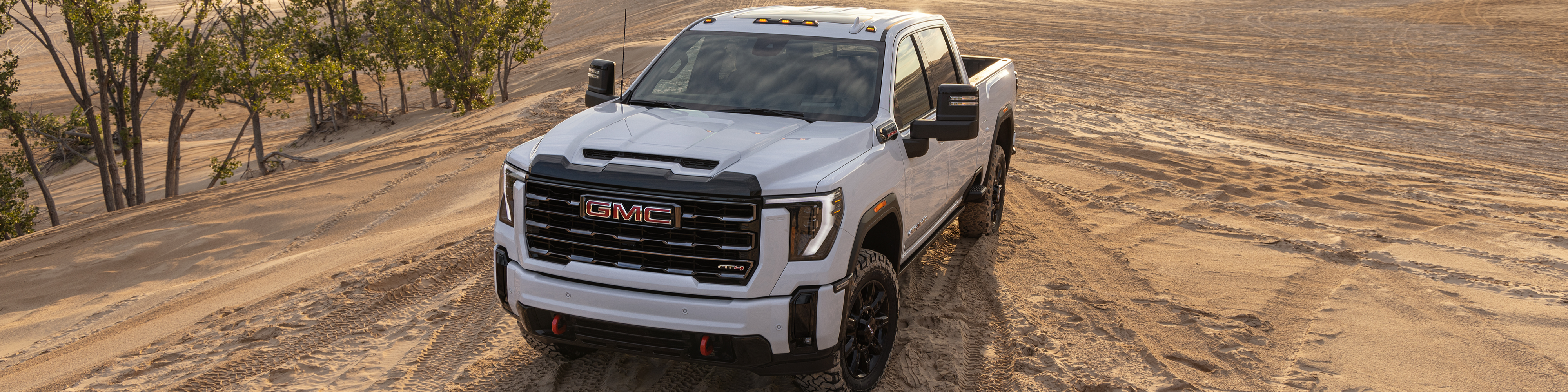 GMC Sierra 2500 HD front view