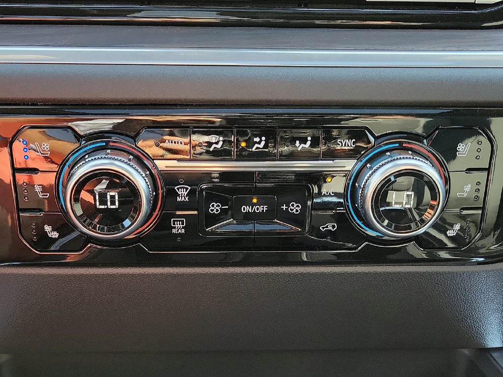 2026 GMC Sierra 1500 SLT - Photo 22