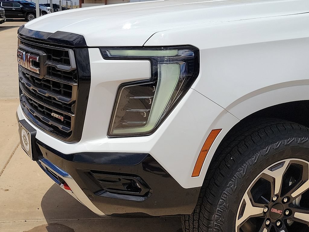 2026 GMC Yukon AT4 Ultimate - Photo 13