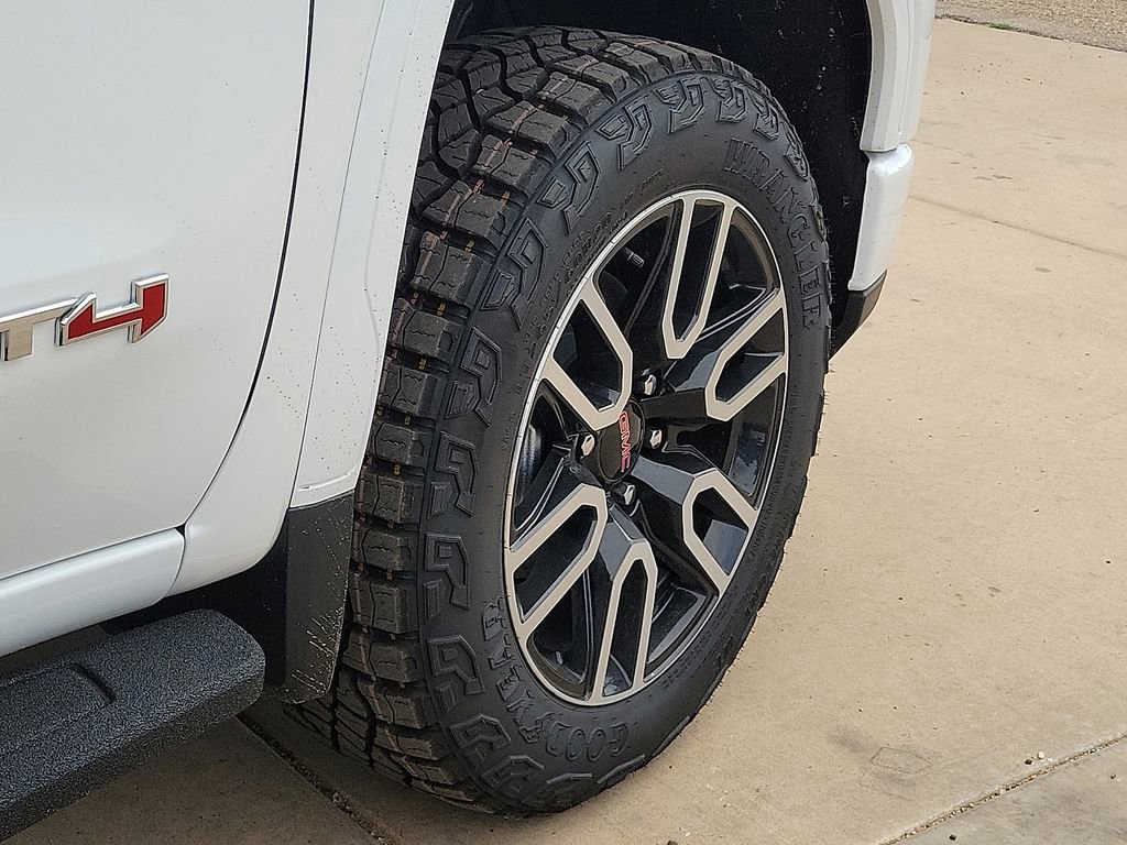 2026 GMC Sierra 1500 AT4 - Photo 12