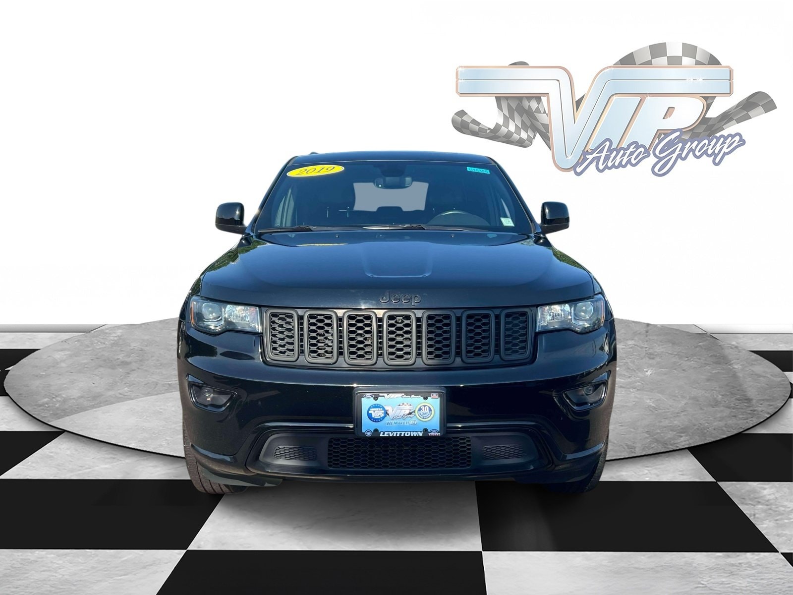 Used 2019 Jeep Grand Cherokee Altitude with VIN 1C4RJFAG7KC709982 for sale in Levittown, NY