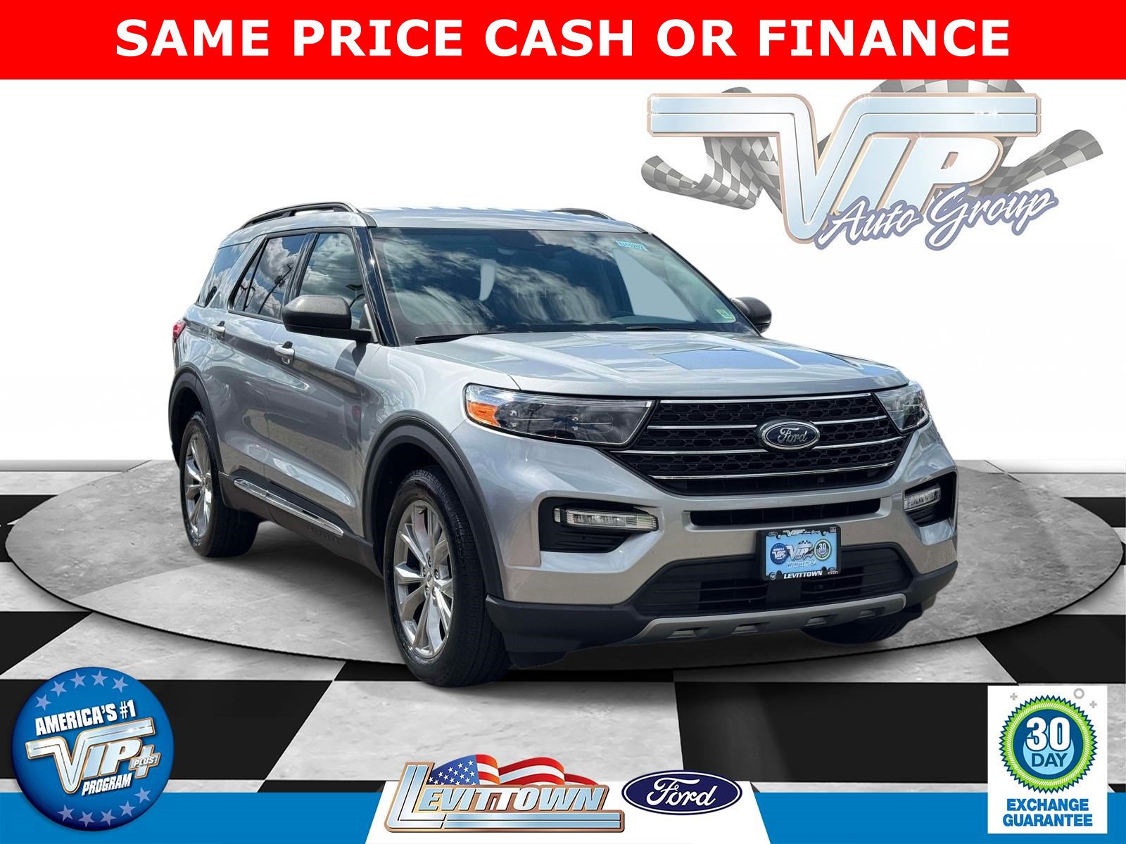 2023 Ford Explorer XLT 4WD's photo