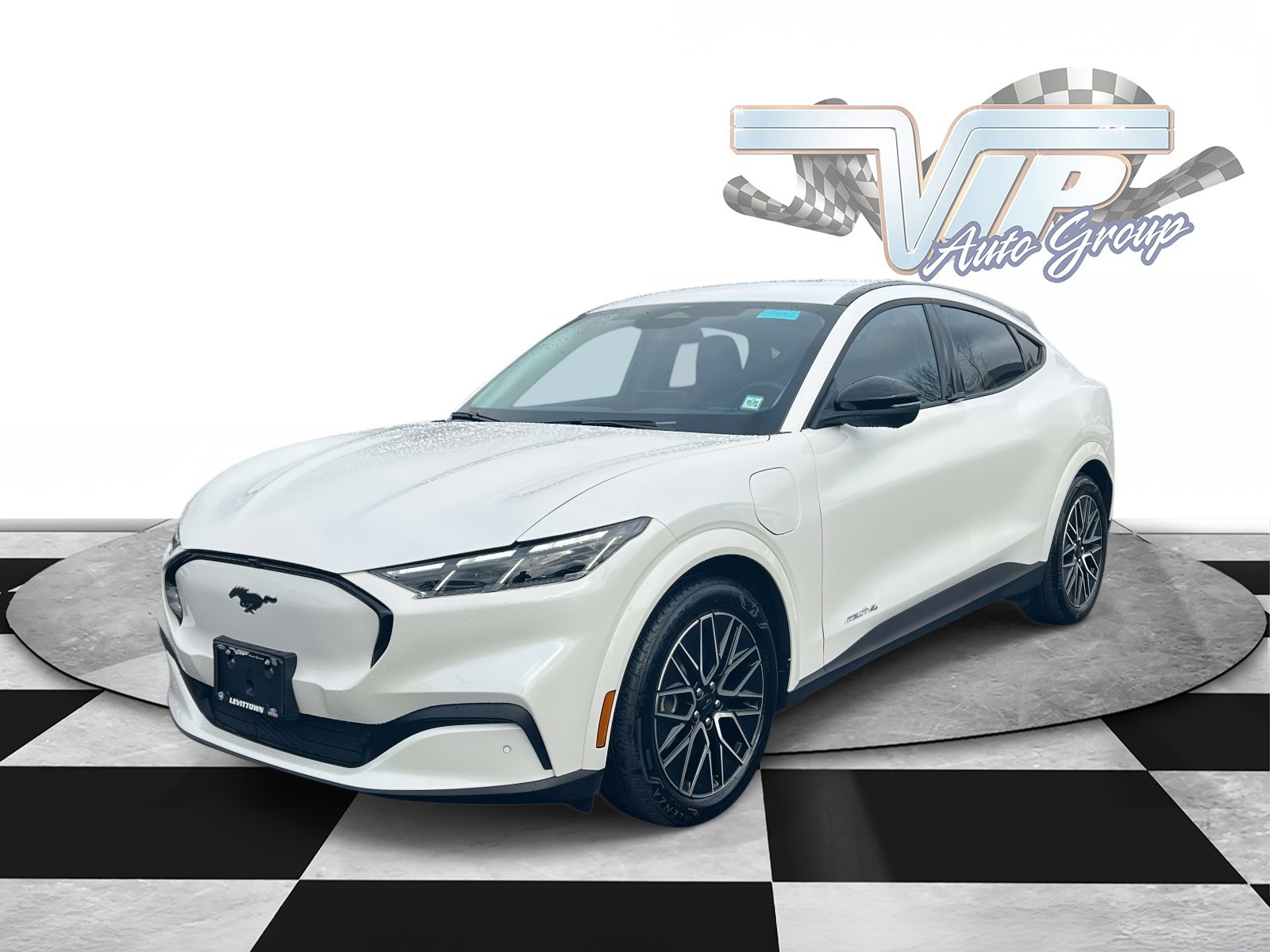 2025 Ford Mustang Mach-E Premium photo 2