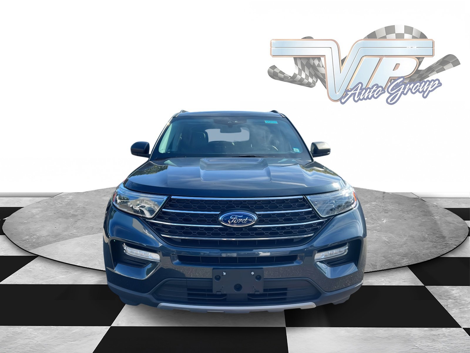 2022 Ford Explorer XLT photo 2