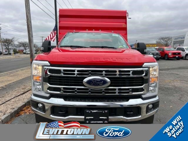 2024 Ford F-350 XL photo 2