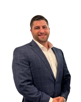 Staff member Christopher Bahamonde from fa0a421821ea