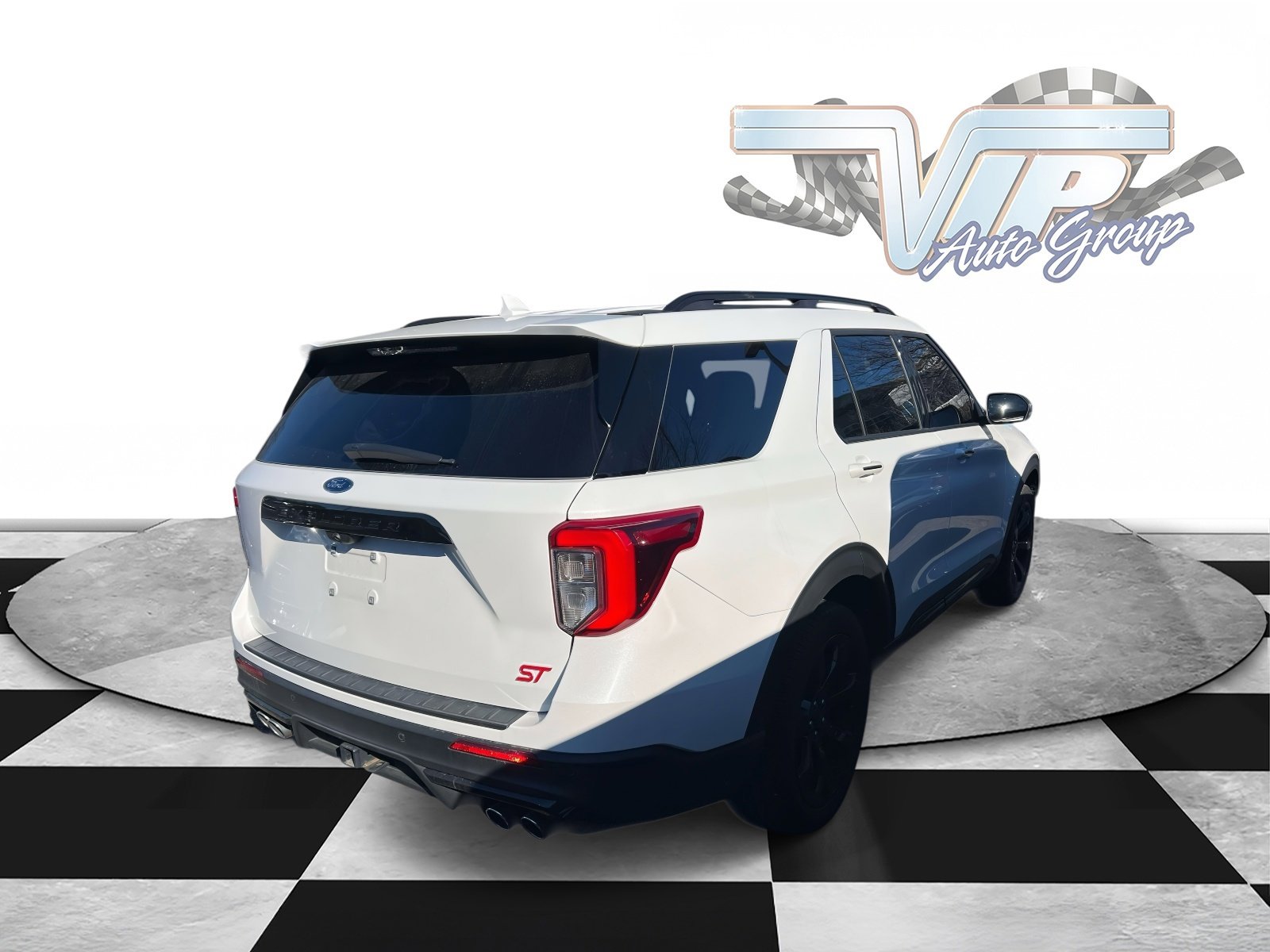 2022 Ford Explorer ST photo 3