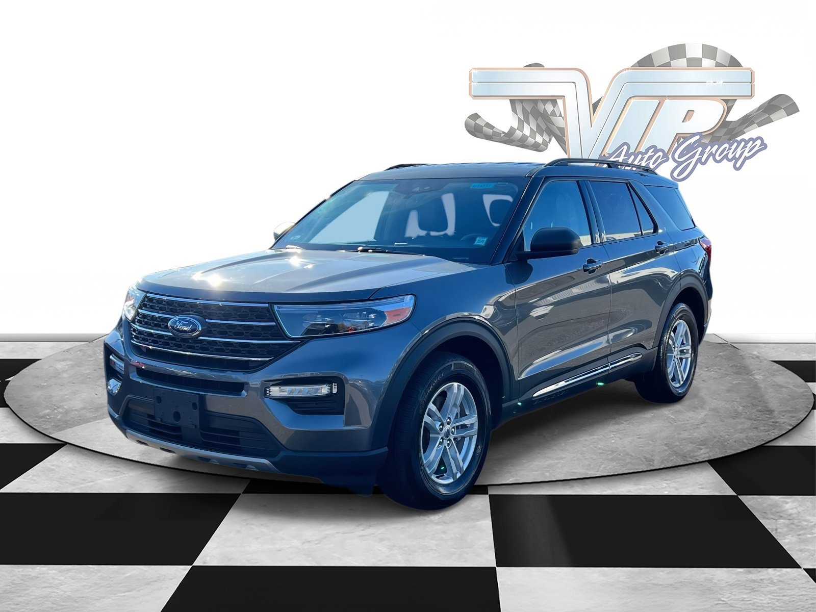 2022 Ford Explorer XLT photo 2