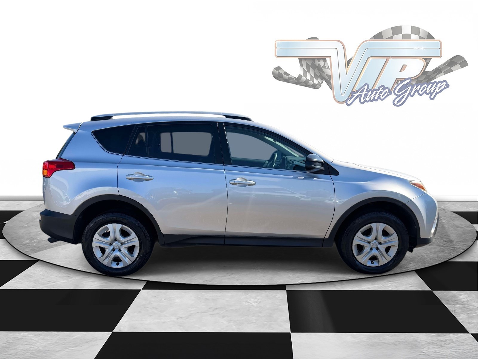 Used 2015 Toyota RAV4 LE with VIN 2T3BFREV8FW241177 for sale in Levittown, NY