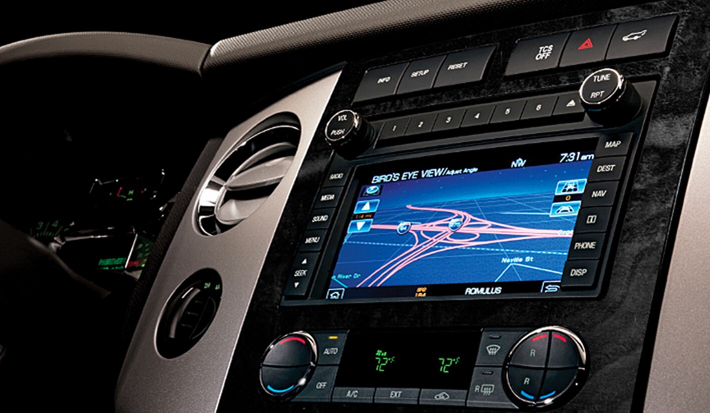 Levittown Ford New Ford dealership in Levittown, NY 11756