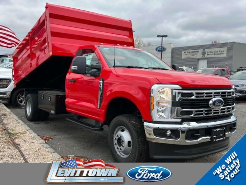 New 2024 Ford F-350 Landscape Dump Body 12 Ft Dynapro Landscape Dump Body XL 4WD Reg Cab 169 WB 84 CA