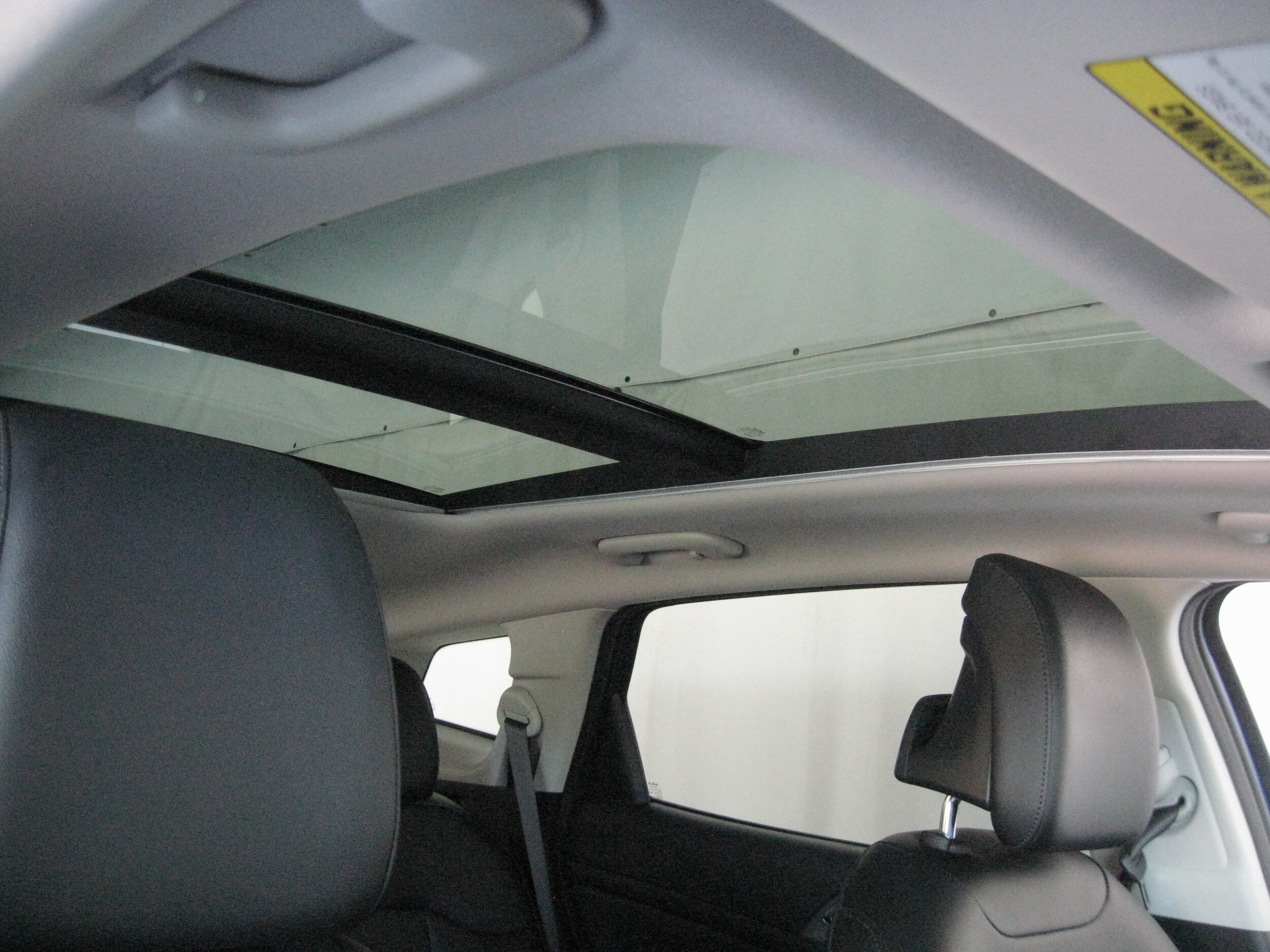 2023 Kia Sportage photo 3