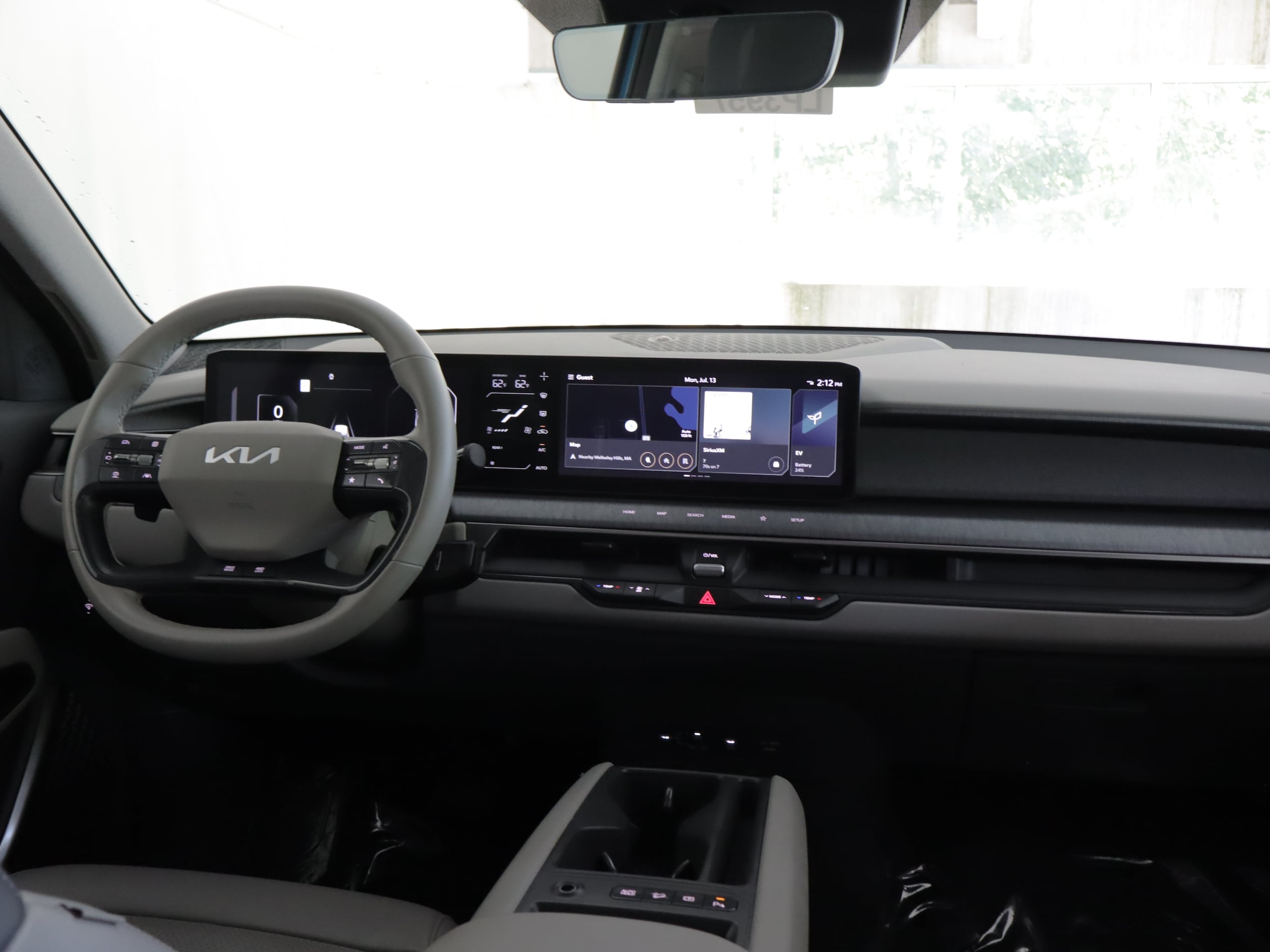 Used 2024 Kia EV9 Wind with VIN KNDAFFS56R6034498 for sale in Framingham, MA