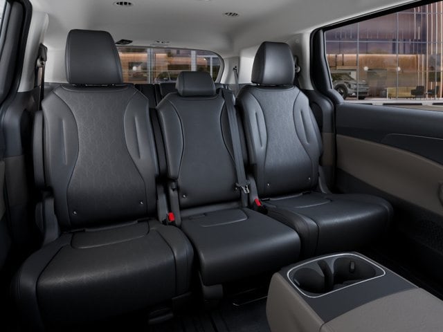 2026 Kia Carnival LXS - Photo 16