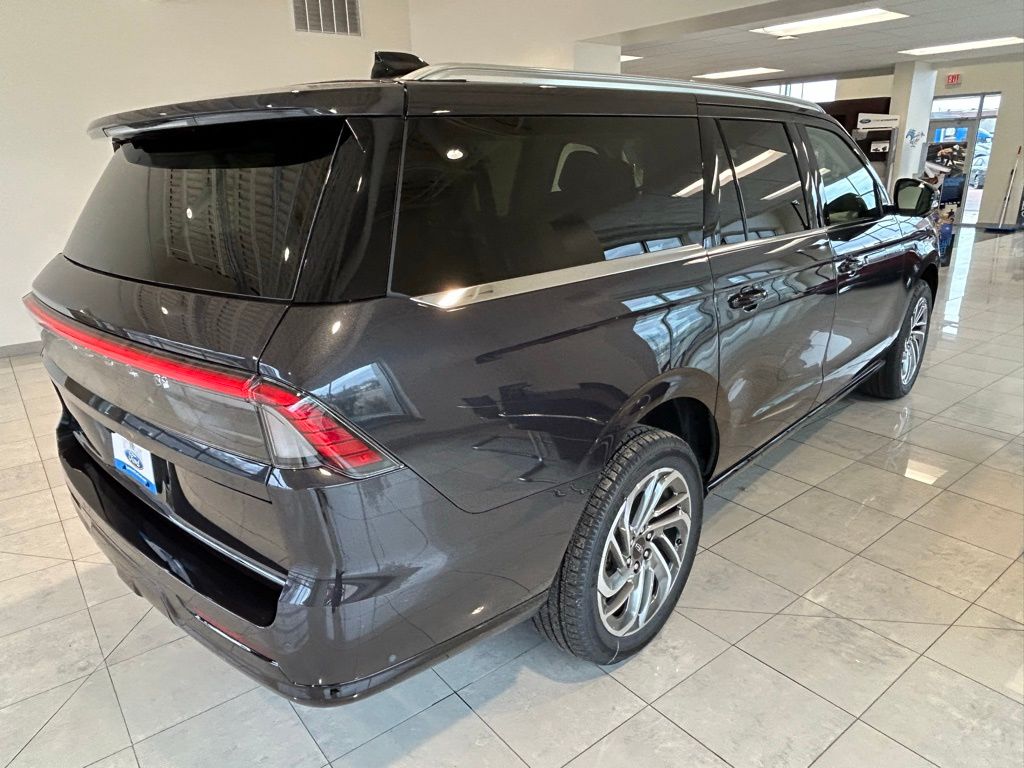 2025 Lincoln Navigator Reserve L - Photo 8