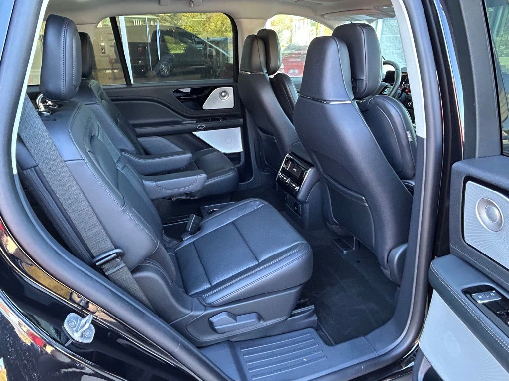 2025 Lincoln Aviator Reserve - Photo 8