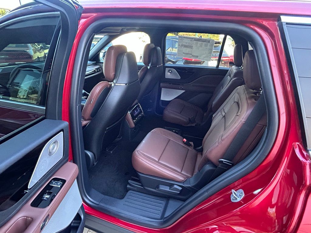 2025 Lincoln Aviator Reserve - Photo 13