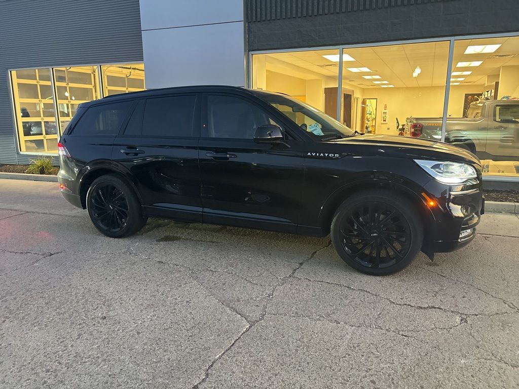 2024 Lincoln Aviator Reserve AWD's photo