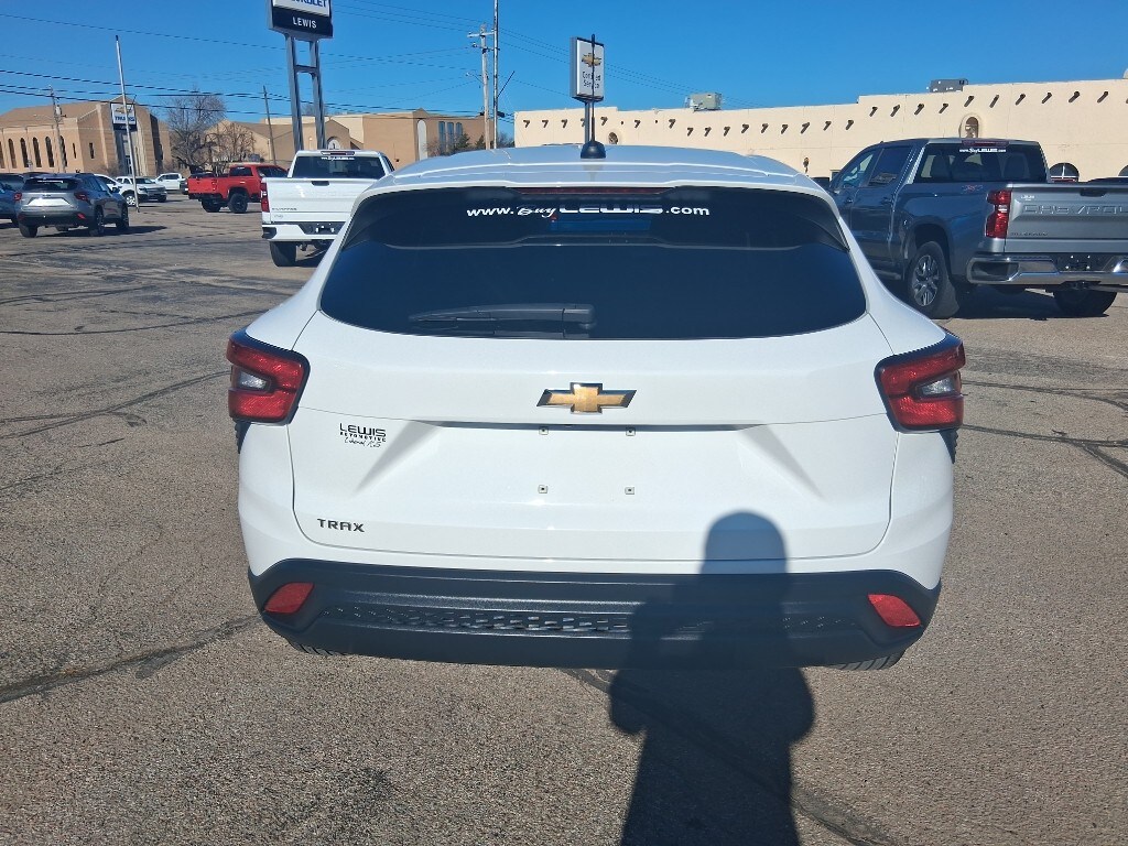 Used 2025 Chevrolet Trax LS Sport Utility