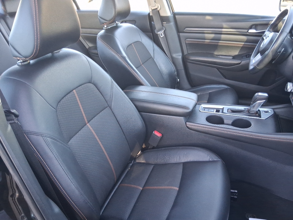 Used 2020 Nissan Altima 2.5 SR Sedan