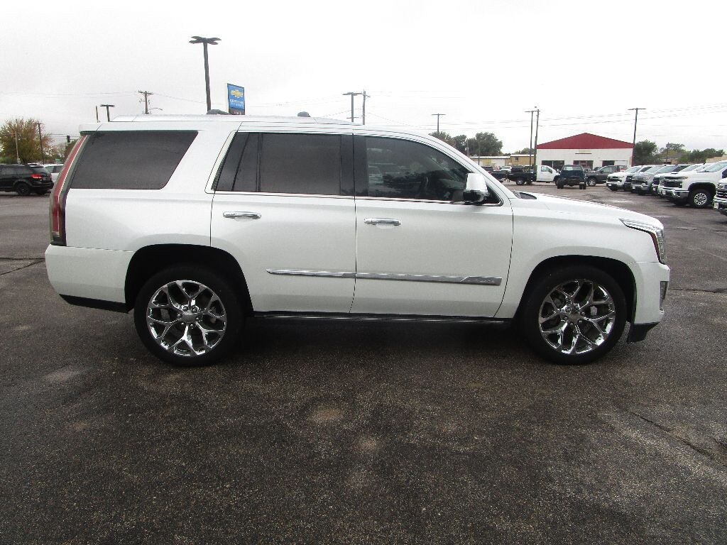 Used 2016 Cadillac Escalade Platinum Sport Utility