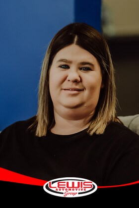 Staff member Reena Giebler from ID_b5ad253ea1f4