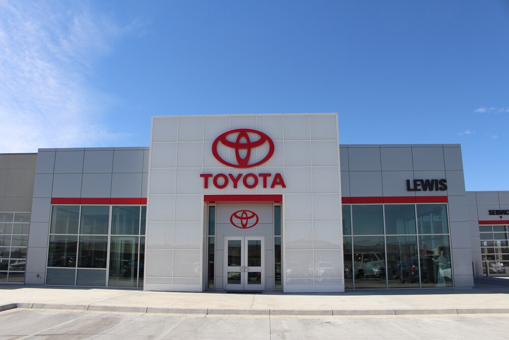 Schedule a Service Appointment in Garden City | Lewis Automotive Group