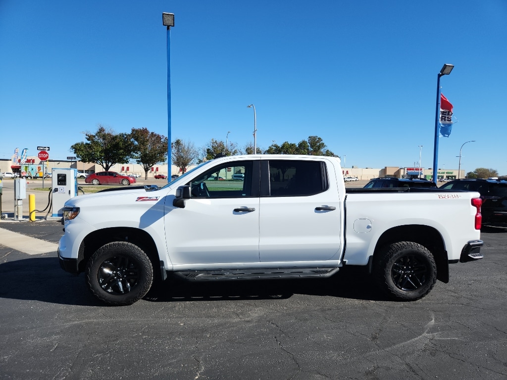 Used 2024 Chevrolet Silverado Custom Trail Boss Crew Cab