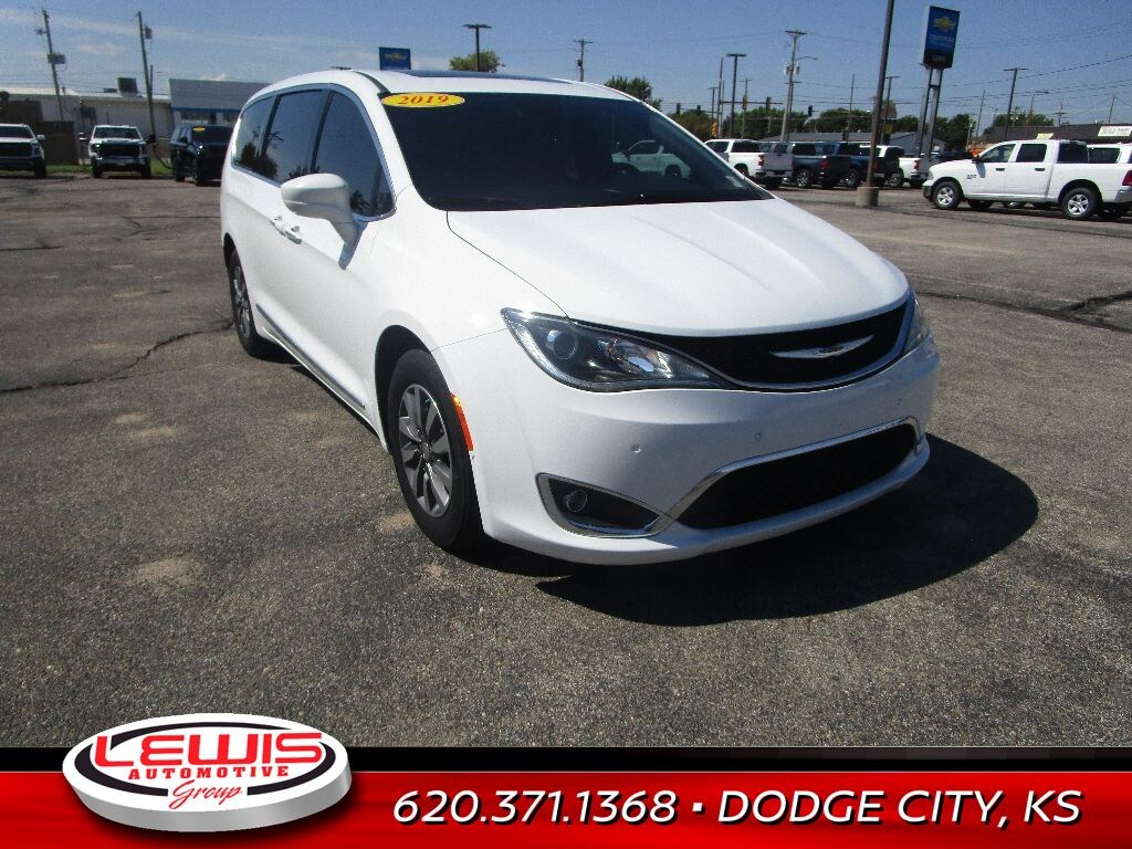 Used 2019 Chrysler Pacifica Touring L Plus 35th Anniversary Passenger Van